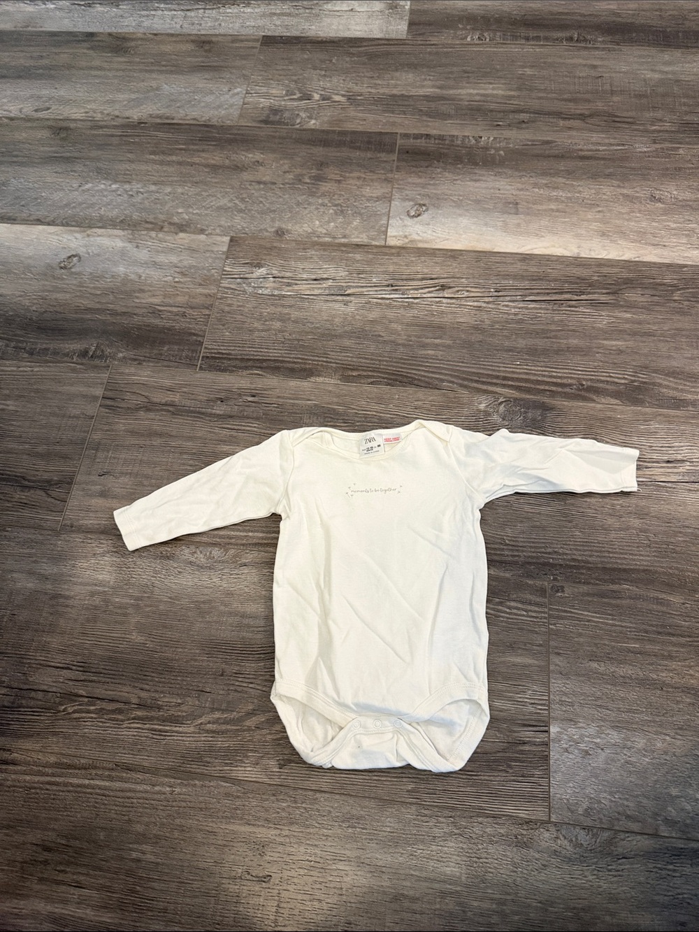 Zara Baby Long-Sleeve One-Piece Bodysuit in White